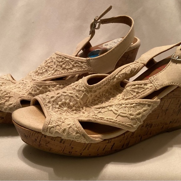 Beautiful EUC Women’s Jellypop Lisbon Wedge Sandals Size 10M - Picture 7 of 10